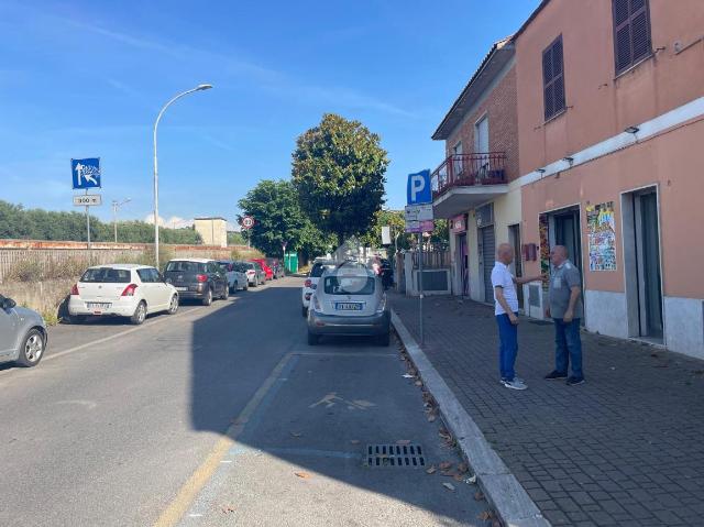 Geschäft in Via Nettunense Vecchia 4, Marino - Foto 1