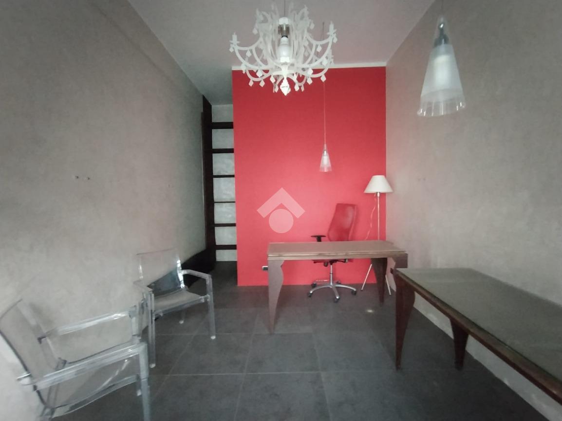 Ufficio in Via Virgilio 58, Albano Laziale, {3} - Foto 1