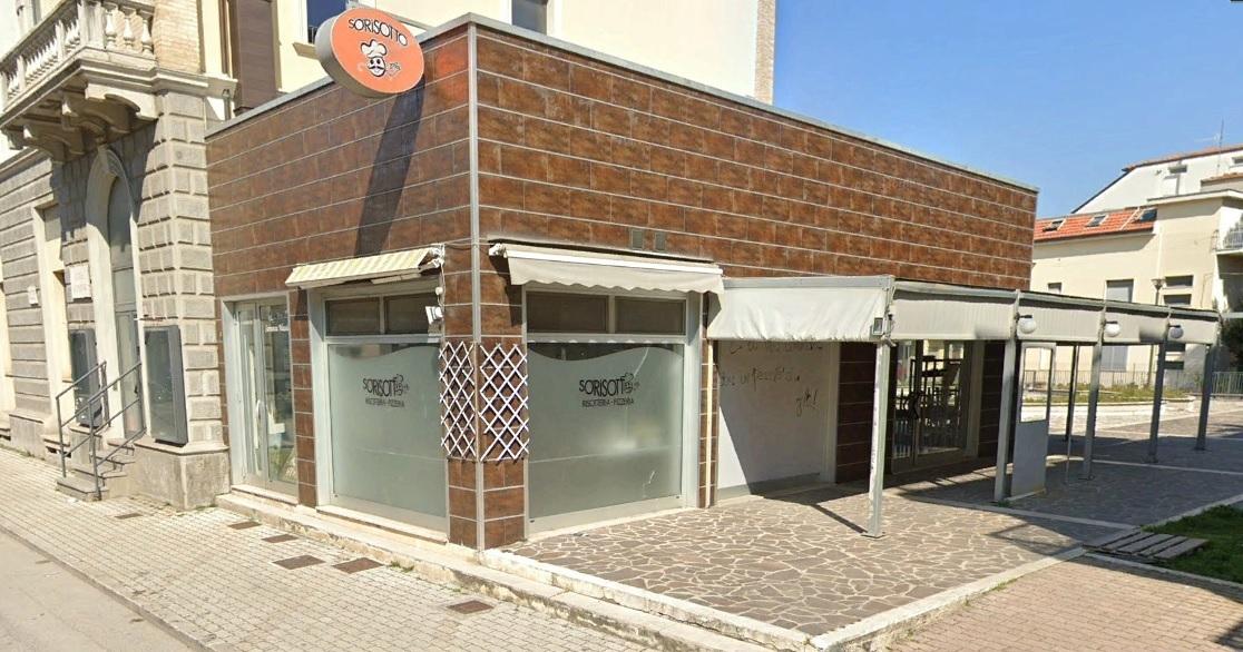 Palazzina commerciale in Via Filippo Turati 2, San Benedetto Del Tronto, {3} - Foto 1