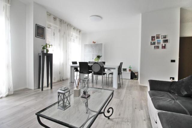 4-room flat in {3}, Piazza Roma 1 - Photo 1