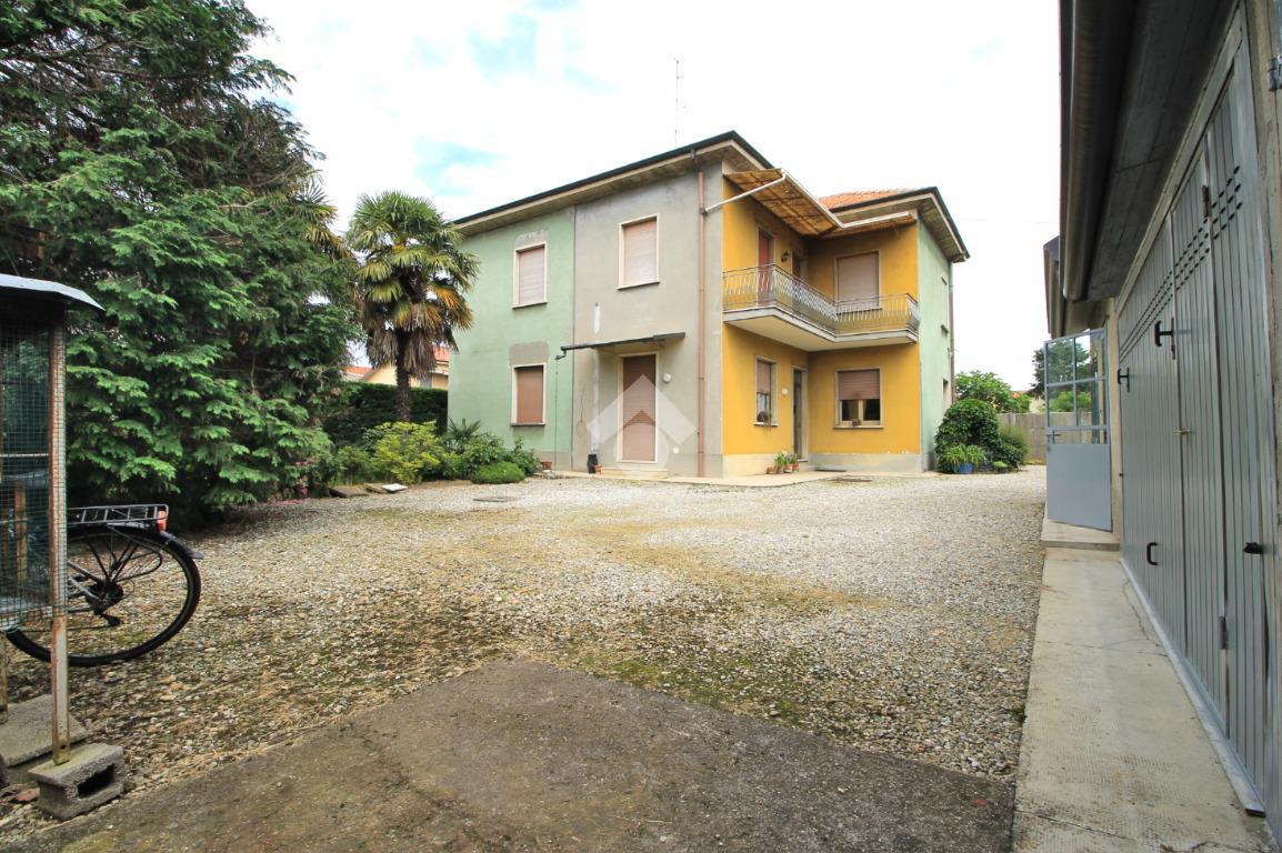 Villa in vendita a Mariano Comense