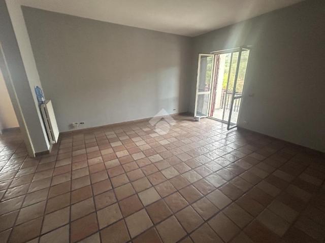 4-room flat in Via Padre Alfonso di Bartolo 40, Lamezia Terme - Photo 1