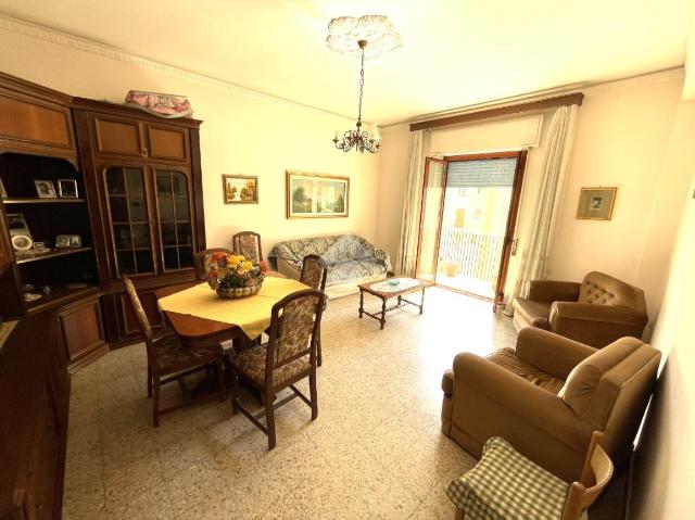 Dreizimmerwohnung in Via Federico Nicotera 9, Lamezia Terme - Foto 1