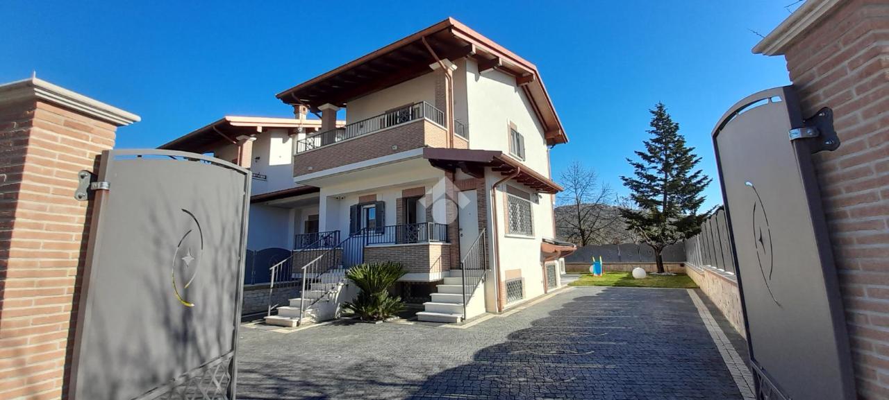 Villa in vendita a Vico Nel Lazio