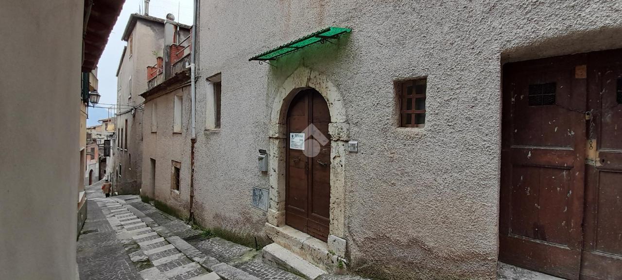 Casa indipendente in vendita a Alatri