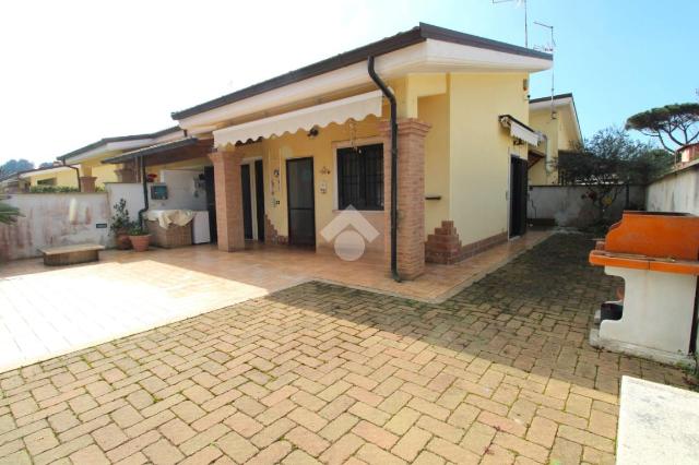 Villa in Via dei Mughetti 31, Ardea - Foto 1