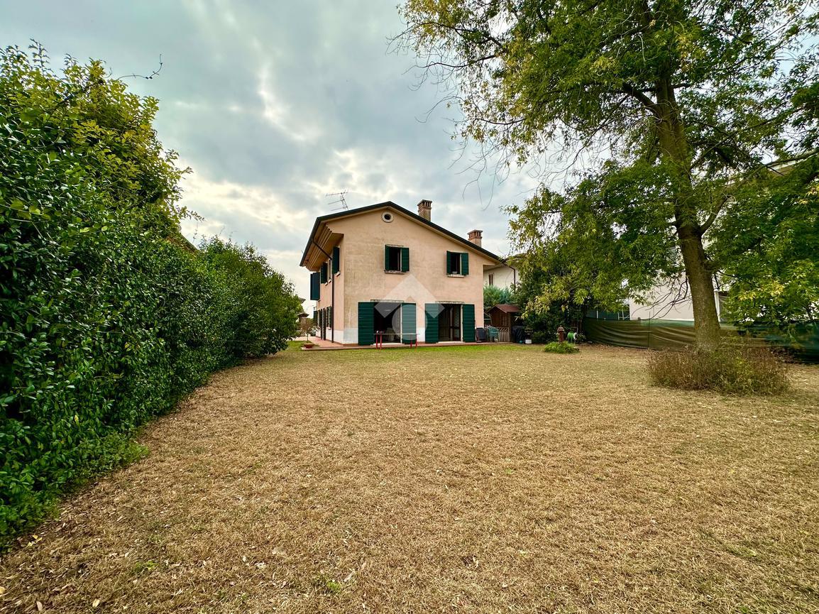 Villa in vendita a Sona