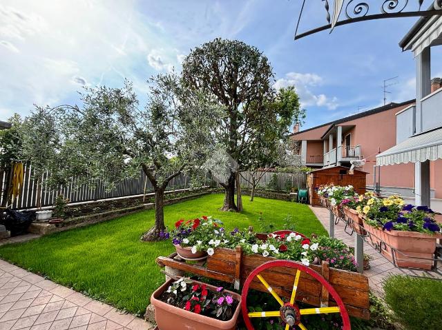 Terraced house in Via Stazione, Sona - Photo 1