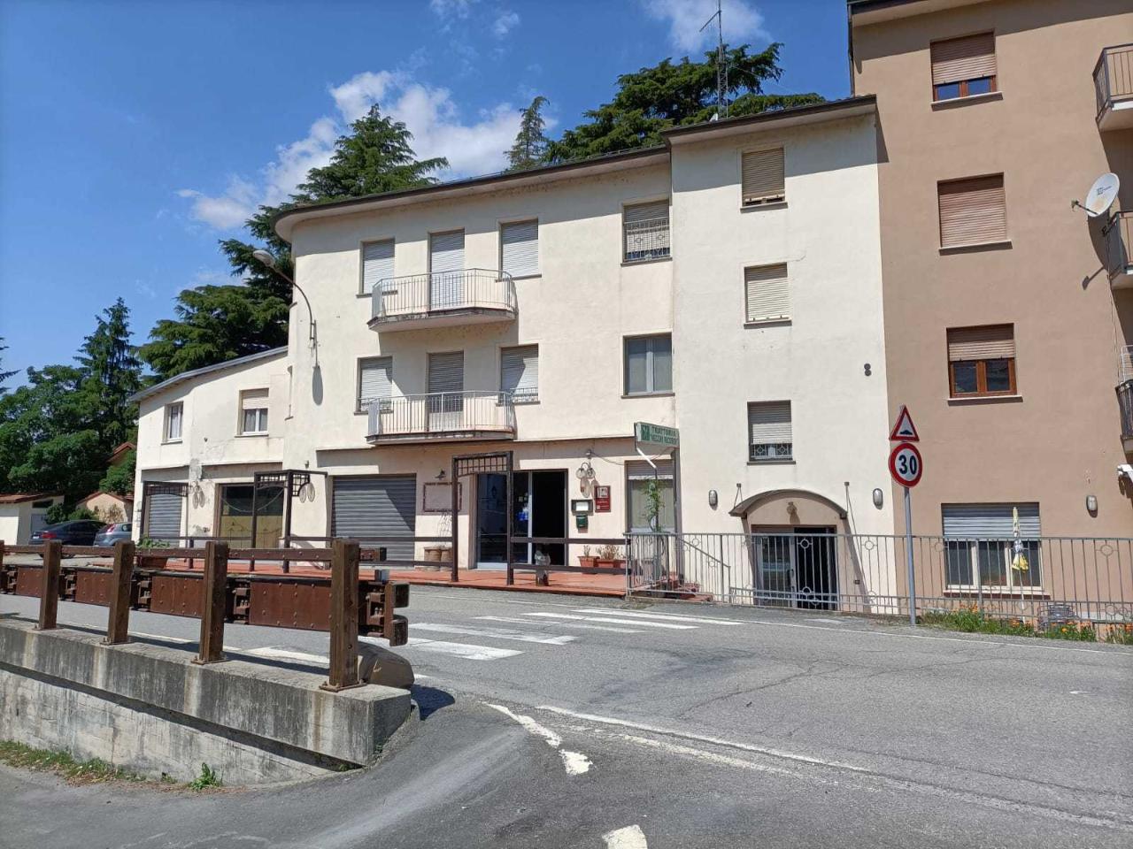 Palazzina commerciale in Via Manubiola, Berceto, {3} - Foto 1