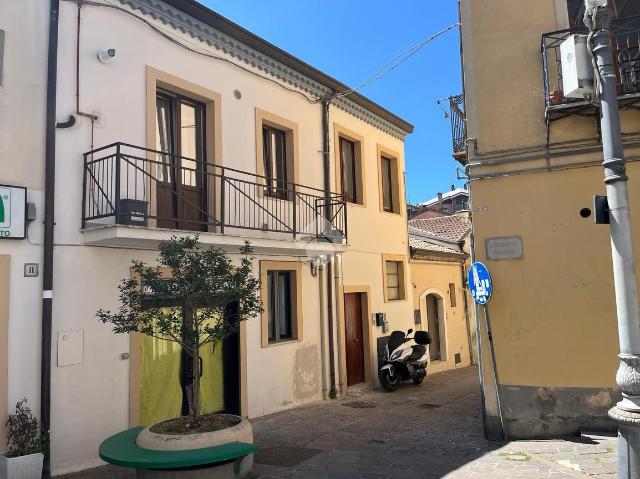 3-room flat in Larghetto Pisacane 17, Potenza - Photo 1