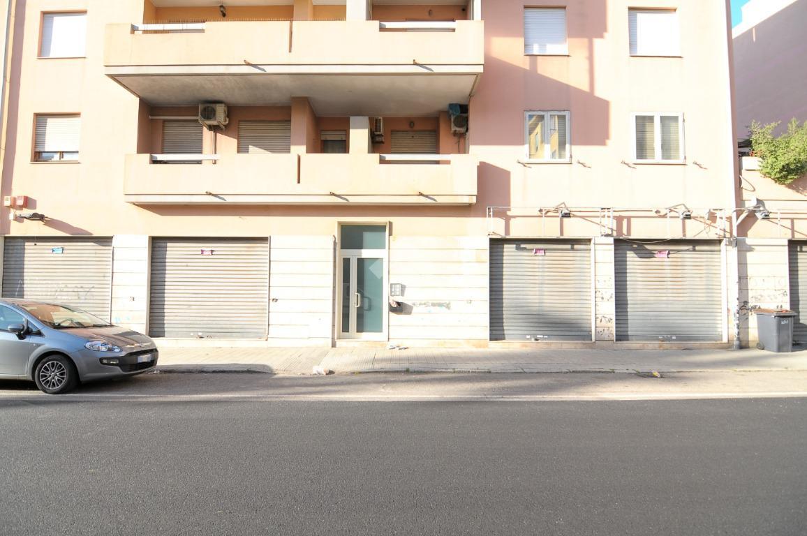 Capannone in Via Bosco Cappuccio, Cagliari - Foto 1