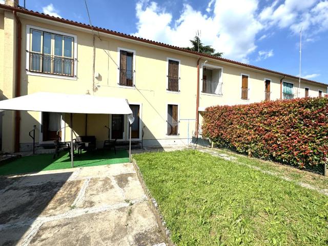 Terraced house in {3}, Via Antonio Mantiero 2 - Photo 1