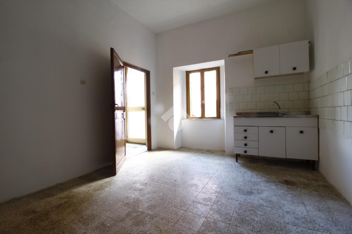 Appartamento in vendita a Tessennano