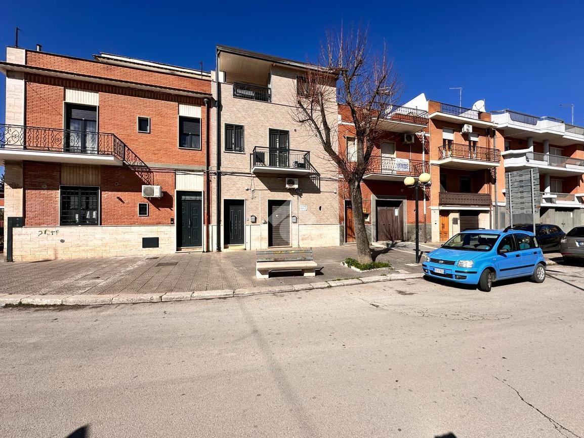 Negozio in Via Don Felice Canelli 121, San Severo, {3} - Foto 1