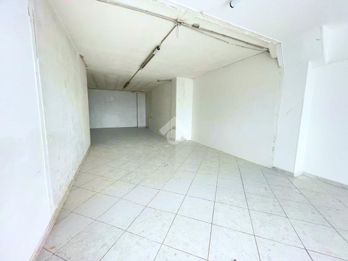 Magazzino in Via Ariosto 60, San Severo, {3} - Foto 1