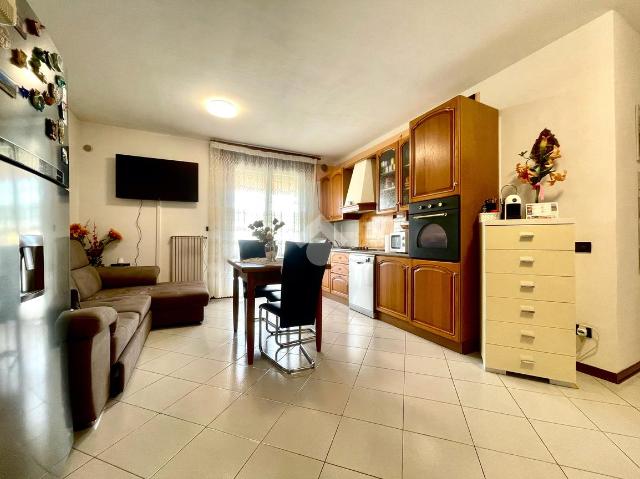 3-room flat in Via Manzoni 6, Albignasego - Photo 1