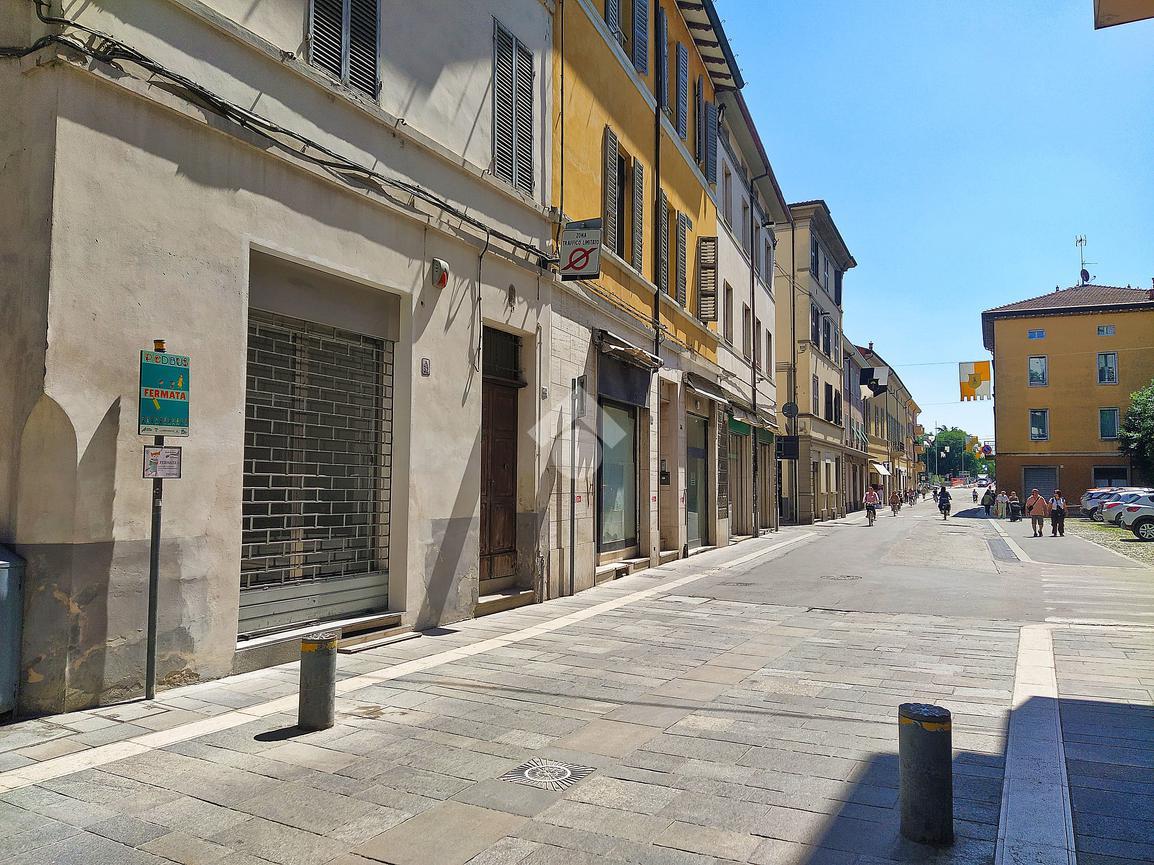 Negozio in Corso Saffi 32, Faenza, {3} - Foto 1