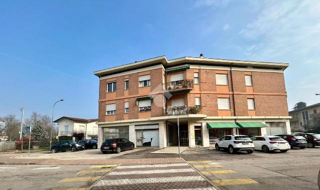 Vierzimmerwohnung in Via Irma Bandiera 5, Rovigo - Foto 1