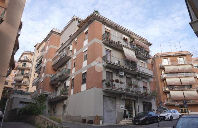 3-room flat in Via Goffredo Mameli 49, Albano Laziale - Photo 1