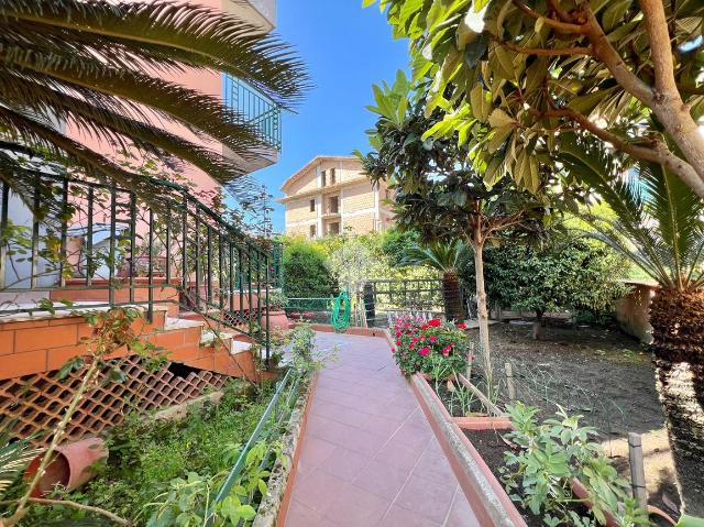 Villa a schiera in Via degli Oleandri 40, Melito di Napoli - Foto 1