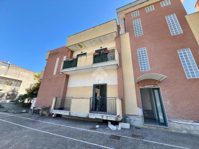 Vierzimmerwohnung in Via Giulio Cesare 73, Melito di Napoli - Foto 1