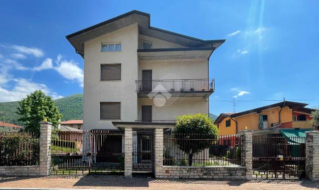 4-room flat in Via Canossi 16, Villa Carcina - Photo 1