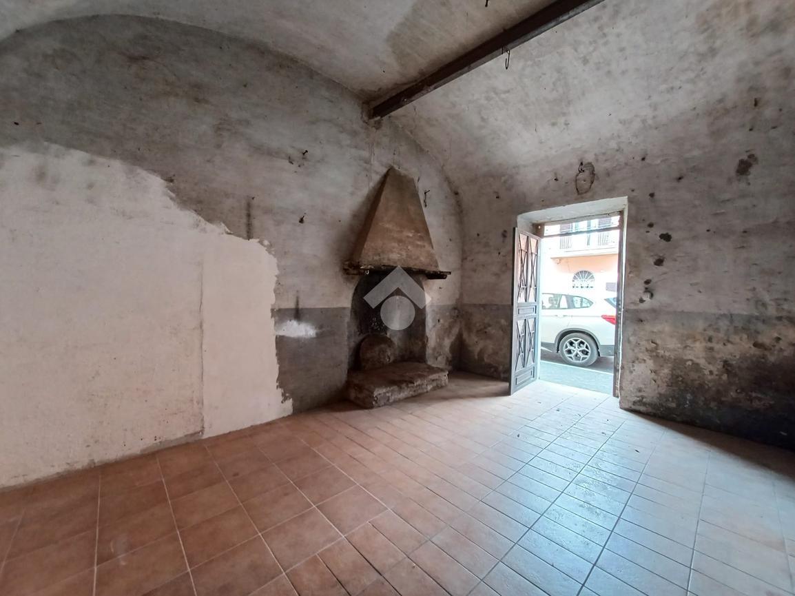 Magazzino in Via Santuario 54, Castel Sant'Elia, {3} - Foto 2