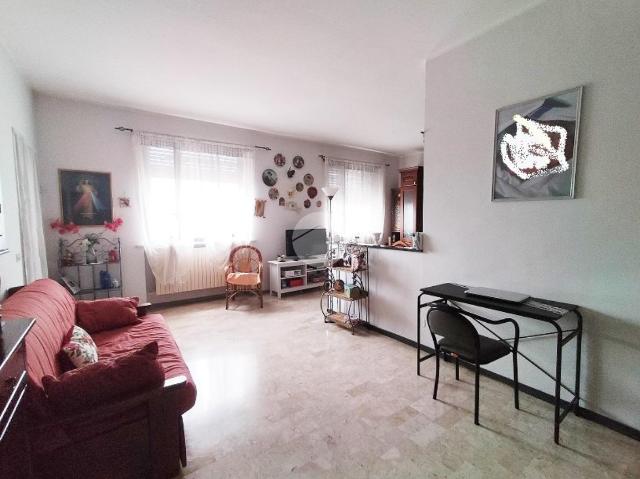 4-room flat in Via Luigi Cadorna 11, 13, 15 11, Borgaro Torinese - Photo 1