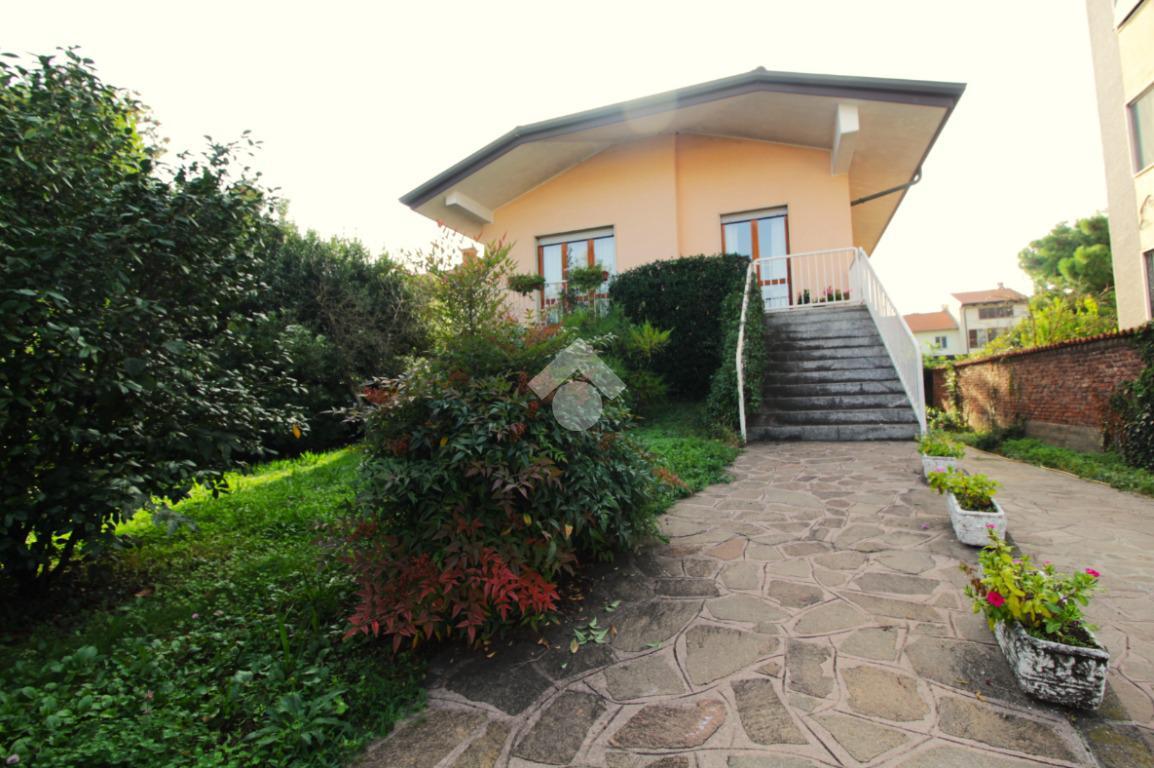 Villa in vendita a Sedriano