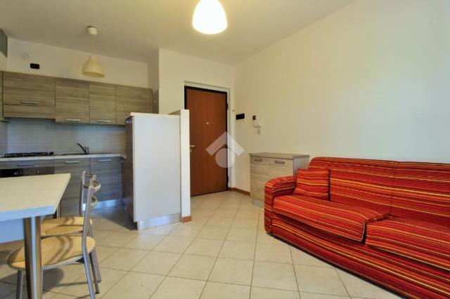 2-room flat in Via Eugenio Villoresi 8, Sedriano - Photo 1