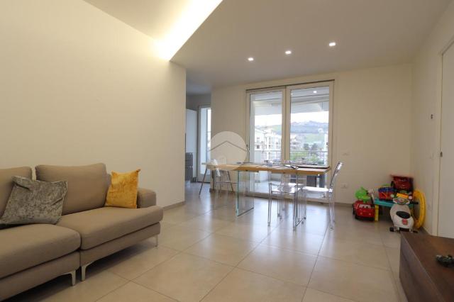 4-room flat in Via Ferruccio Parri 7, Tortoreto - Photo 1