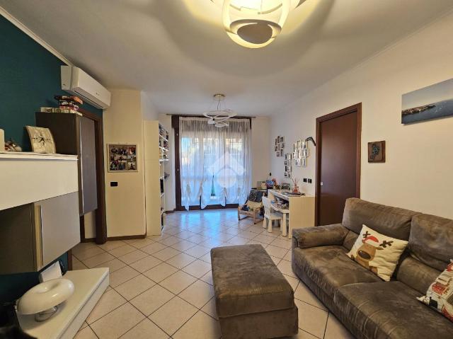 Dreizimmerwohnung in Via Nilde Iotti 6, Pregnana Milanese - Foto 1