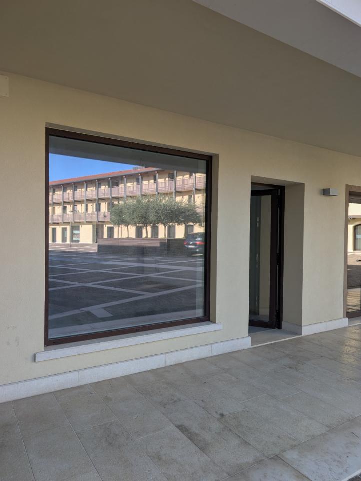 Ufficio in Via Bastia Vecchia, Castelfranco Veneto, {3} - Foto 1