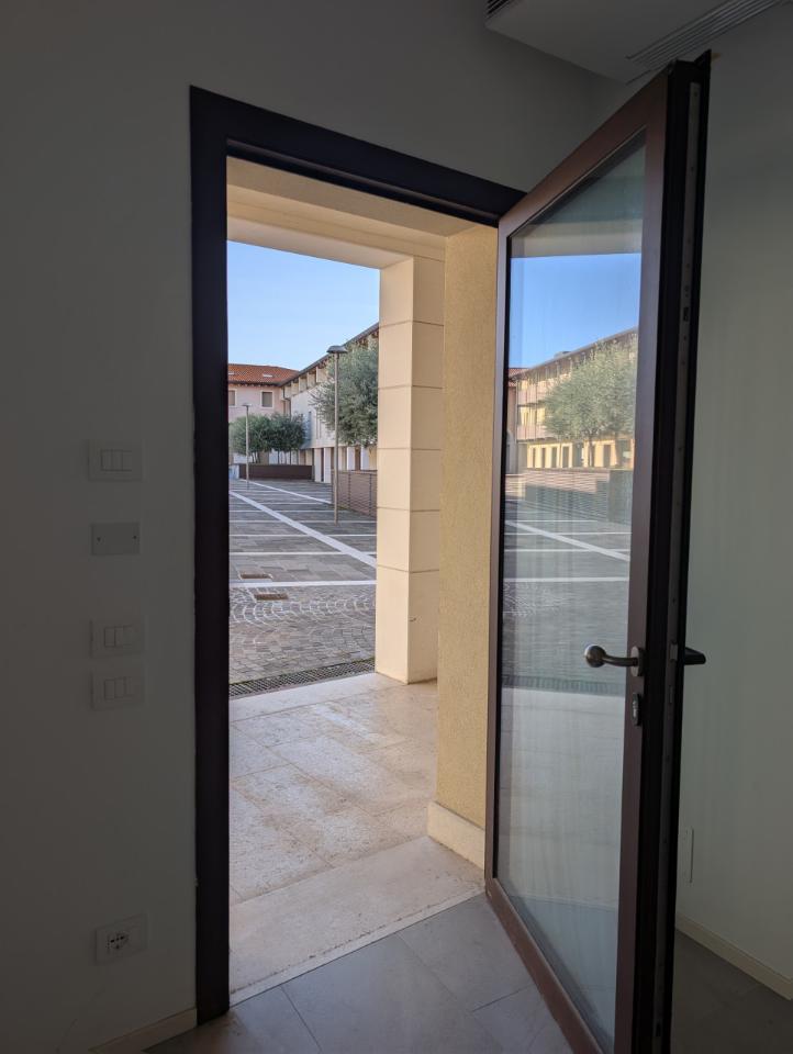 Ufficio in Via Bastia Vecchia 32, Castelfranco Veneto, {3} - Foto 1