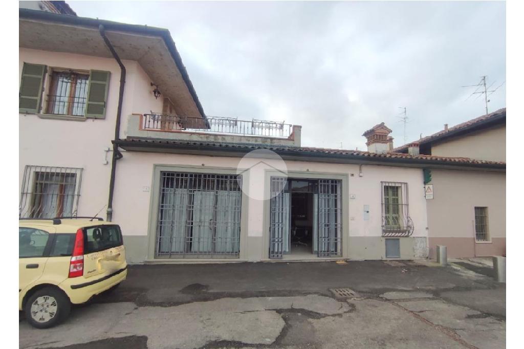 Negozio in Piazza dell'Amicizia, Castrezzato, {3} - Planimetria 1
