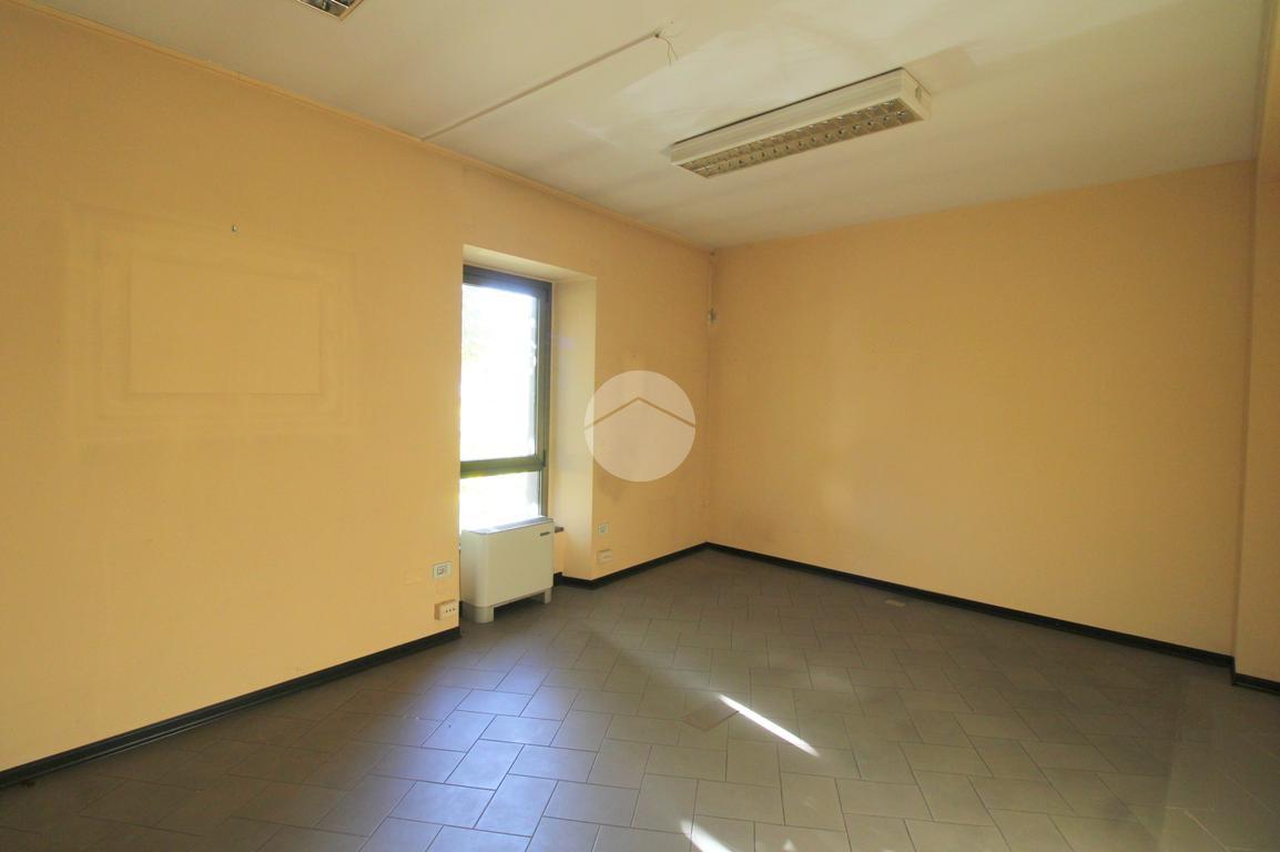 Ufficio in Piazza Torre Romana 4, Coccaglio, {3} - Foto 2