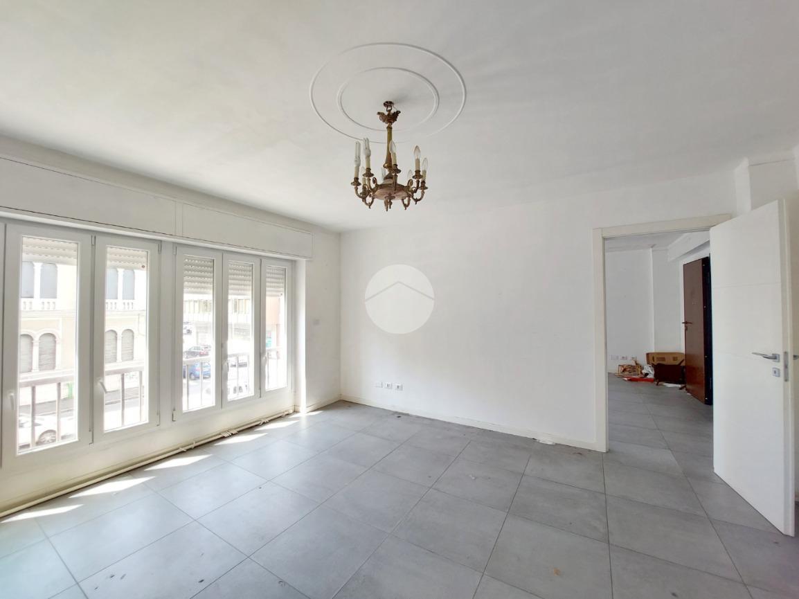 Ufficio in Via Vittorio Emanuele II 31, Brescia, {3} - Foto 2