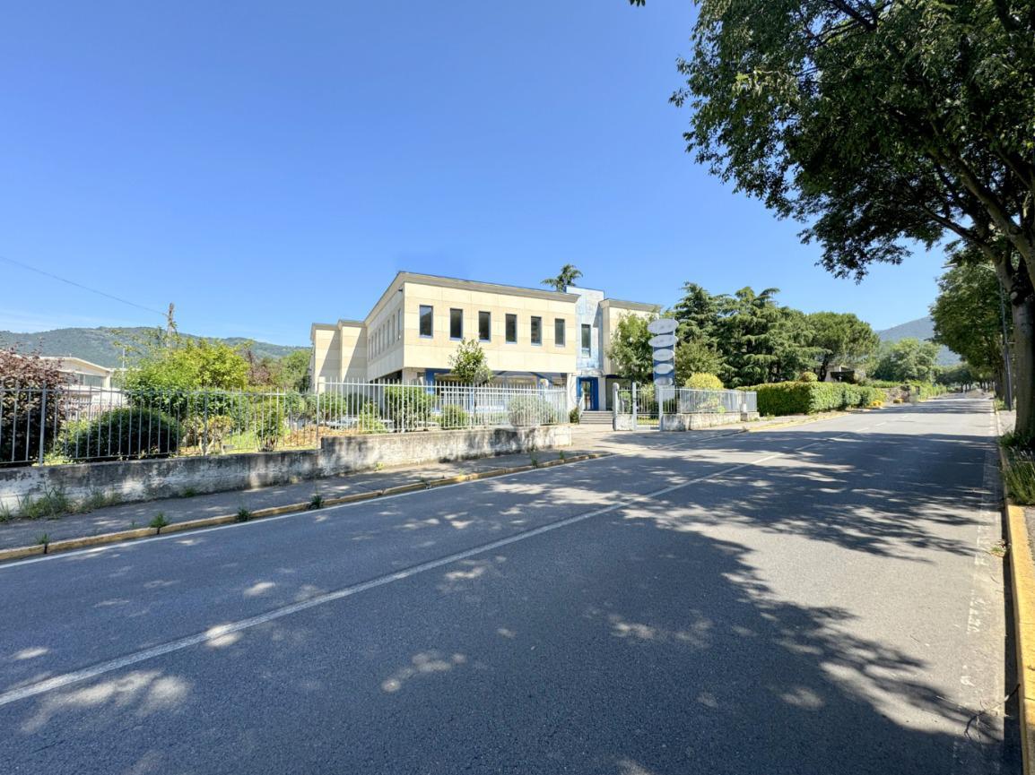 Negozio in Via Europa 14, Monticelli Brusati, {3} - Foto 2
