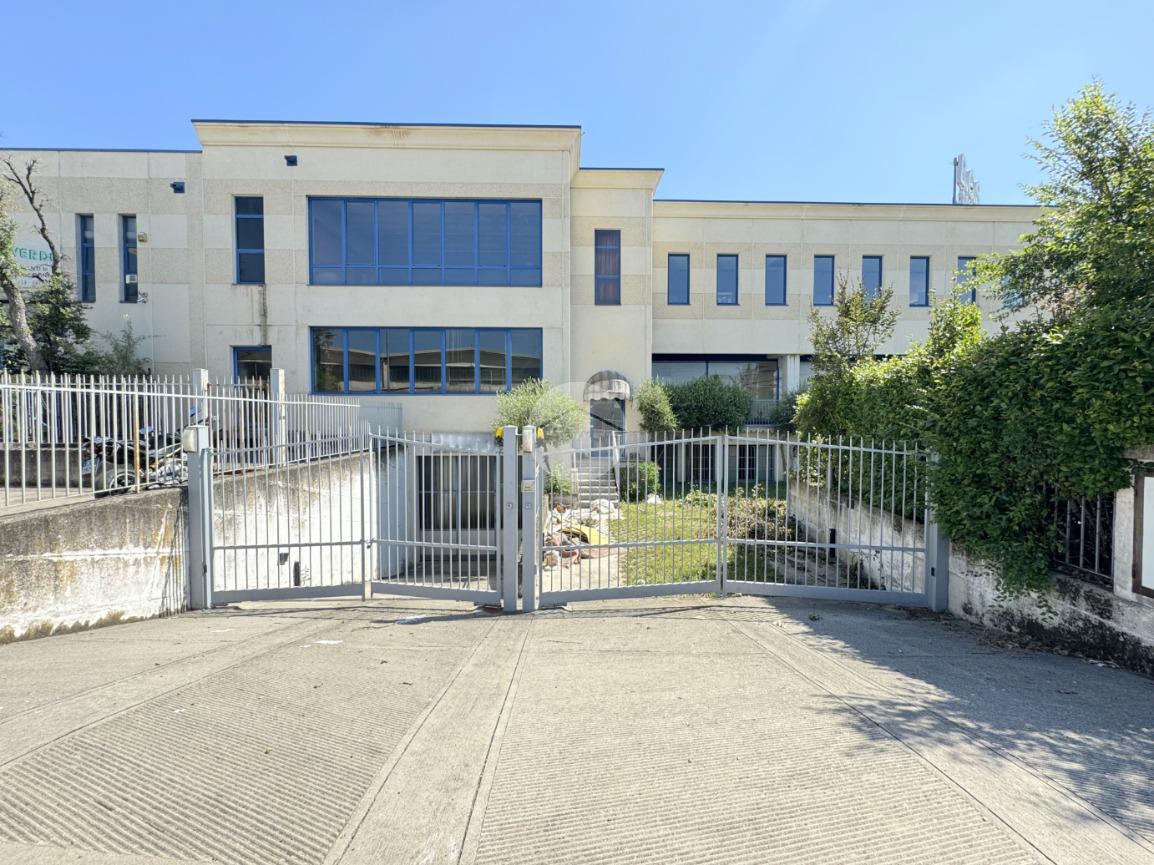 Magazzino in Via Europa 14, Monticelli Brusati, {3} - Foto 1