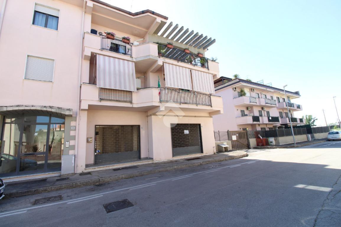 Negozio in Via Michela Lieto 176, Casapulla - Foto 1