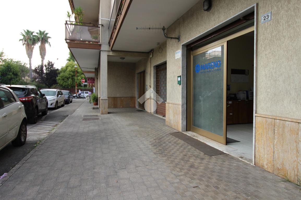 Negozio in Via Pietro Mascagni 01, Casapulla - Foto 1
