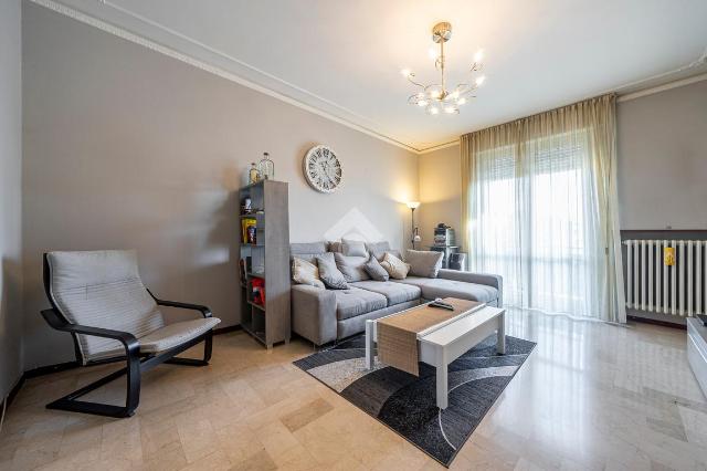 Vierzimmerwohnung in Via XXV Luglio 1, Sant'Ilario d'Enza - Foto 1