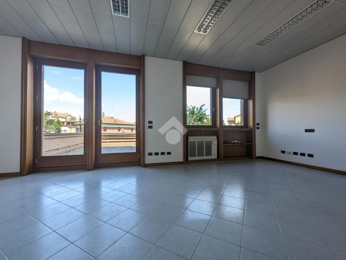 Ufficio in Via Roma 33, Sant'Ilario D'Enza, {3} - Foto 1