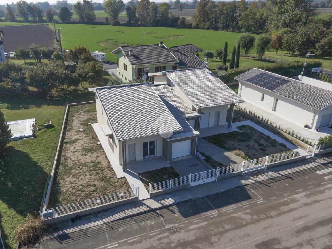 Villa in vendita a Asola