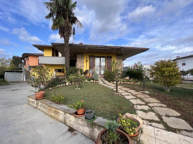 Villa in Via Sardegna 64, Asola - Foto 1