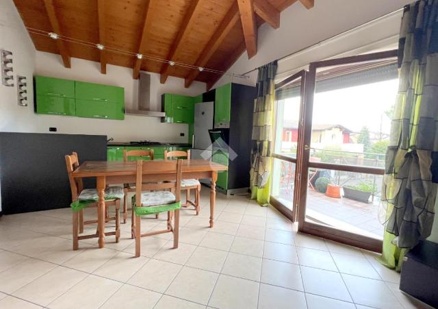 3-room flat in Via Monte Adamello 32, Asola - Photo 1