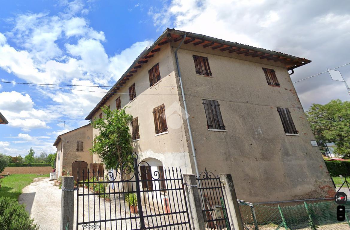 Casa indipendente in vendita a Montebelluna