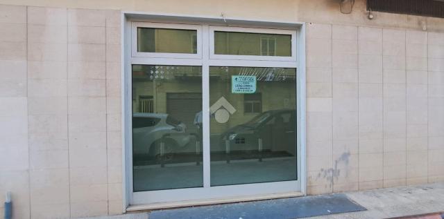 Shop in Via Monsignore dell' Aquila 1, Barletta - Photo 1