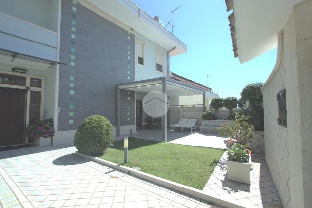 Villa in Via Monte Carmelo 116, Pescara - Foto 1