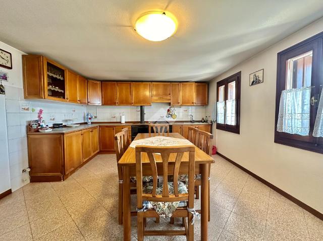 Detached house in Via Sisemol 98, Marostica - Photo 1